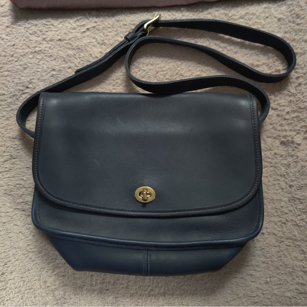 Coach City Bag Navy Blue Leather Crossbody Shoulder Purse Pocketbook 9790